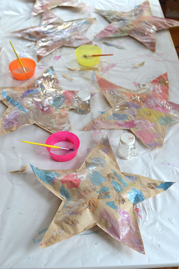 make puffy paper stars with kids 