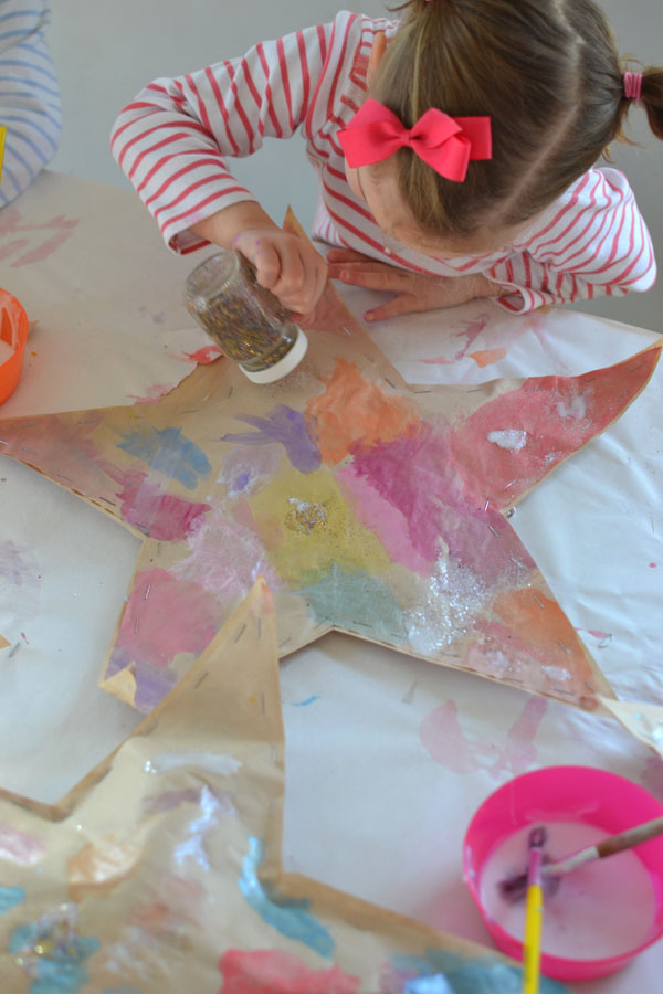 make puffy paper stars with kids 
