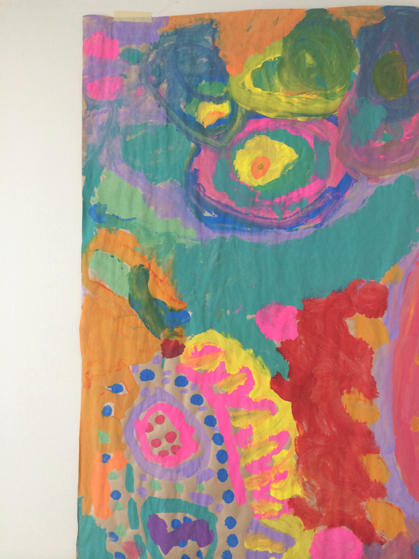 4yr olds work together to make a big painting ~ collaborative art projects foster cooperation