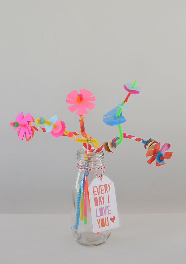 kids make a bouquet of pipe cleaner flowers for Mother's Day