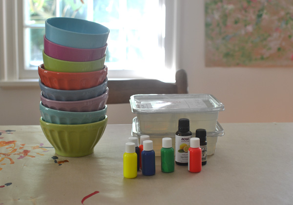 kids in art camp make rainbow soap ~ perfect gift for the holidays!