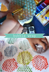 make homemade wrapping paper with bubble wrap printing