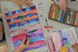 Kids study Swiss artist Paul Klee and create paintings with watercolors and pastels.