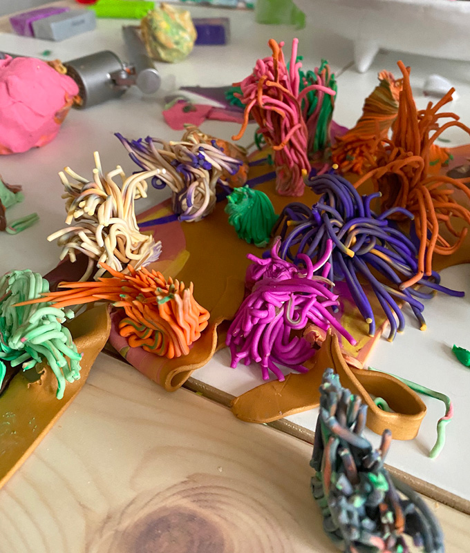 Shannon Merenstein from Hatch Art Studio in Pittsburgh, share with us her very favorite kitchen tools to use with plasticine, and why plasticine has become her favorite go-to material for process art at home with her two young children.