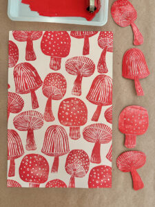 Mushroom print on a table made with styrofoam sheets and printing ink.